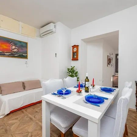 Ivo & Mare Ντουμπρόβνικ